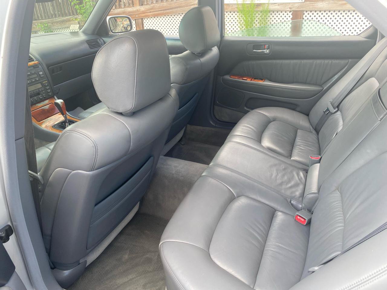 Used 1999 Lexus LS 400 RWD image 11