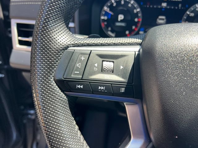 Used 2024 Mitsubishi Outlander SE FWD image 10