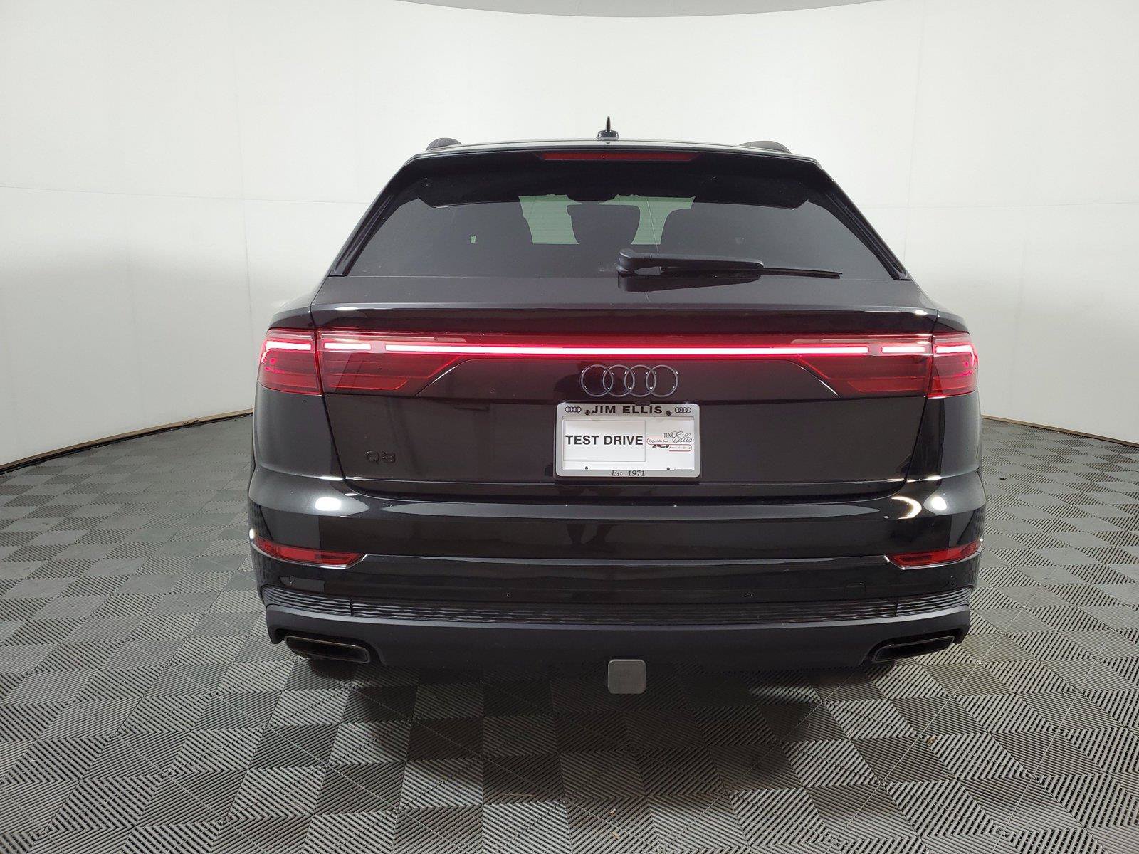 Used 2025 Audi Q8 Premium w/ Black Optic Package AWD/4WD image 5