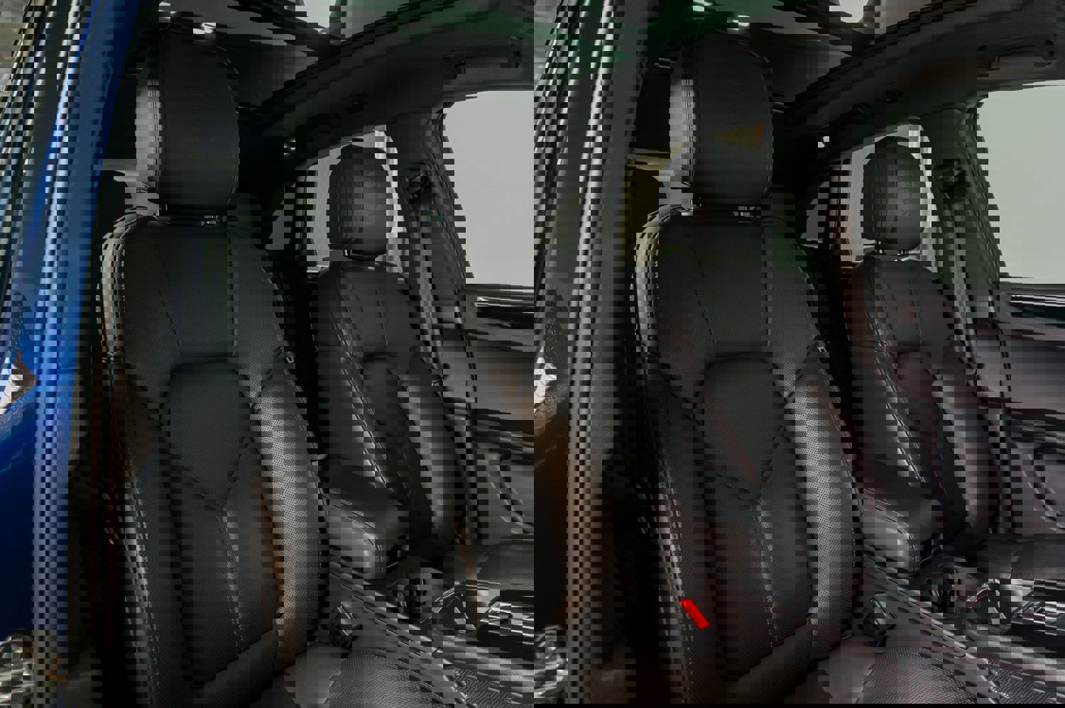 Used 2023 Porsche Macan image 26