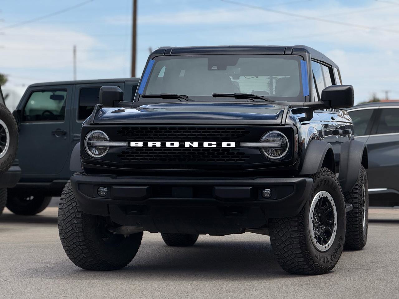 Used 2023 Ford Bronco Big Bend w/ Sasquatch Package AWD/4WD image 4