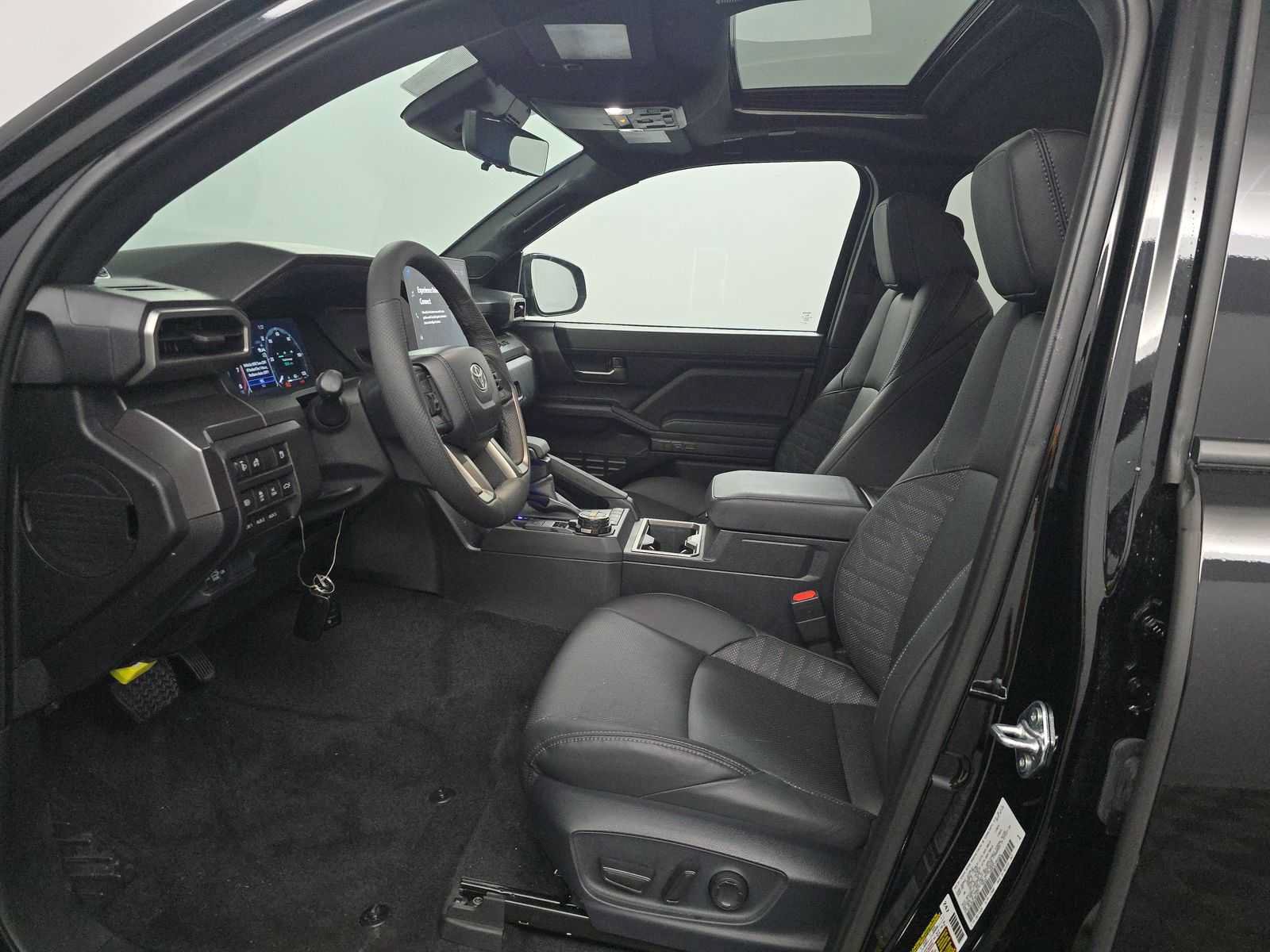 Certified 2025 Toyota Tacoma TRD Off-Road w/ TRD Off Road Premium Package AWD/4WD image 3