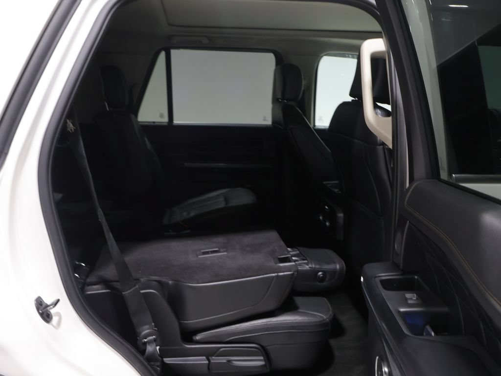 Used 2019 Ford Expedition Platinum AWD/4WD image 20