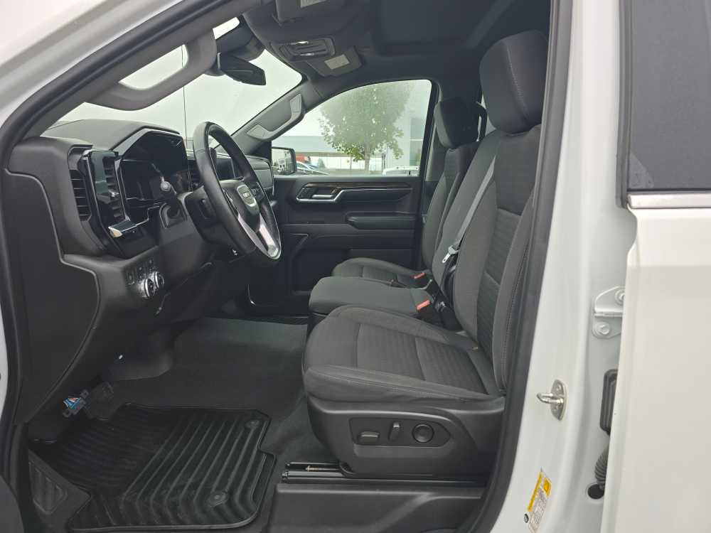 Used 2023 GMC Sierra 1500 SLE image 10