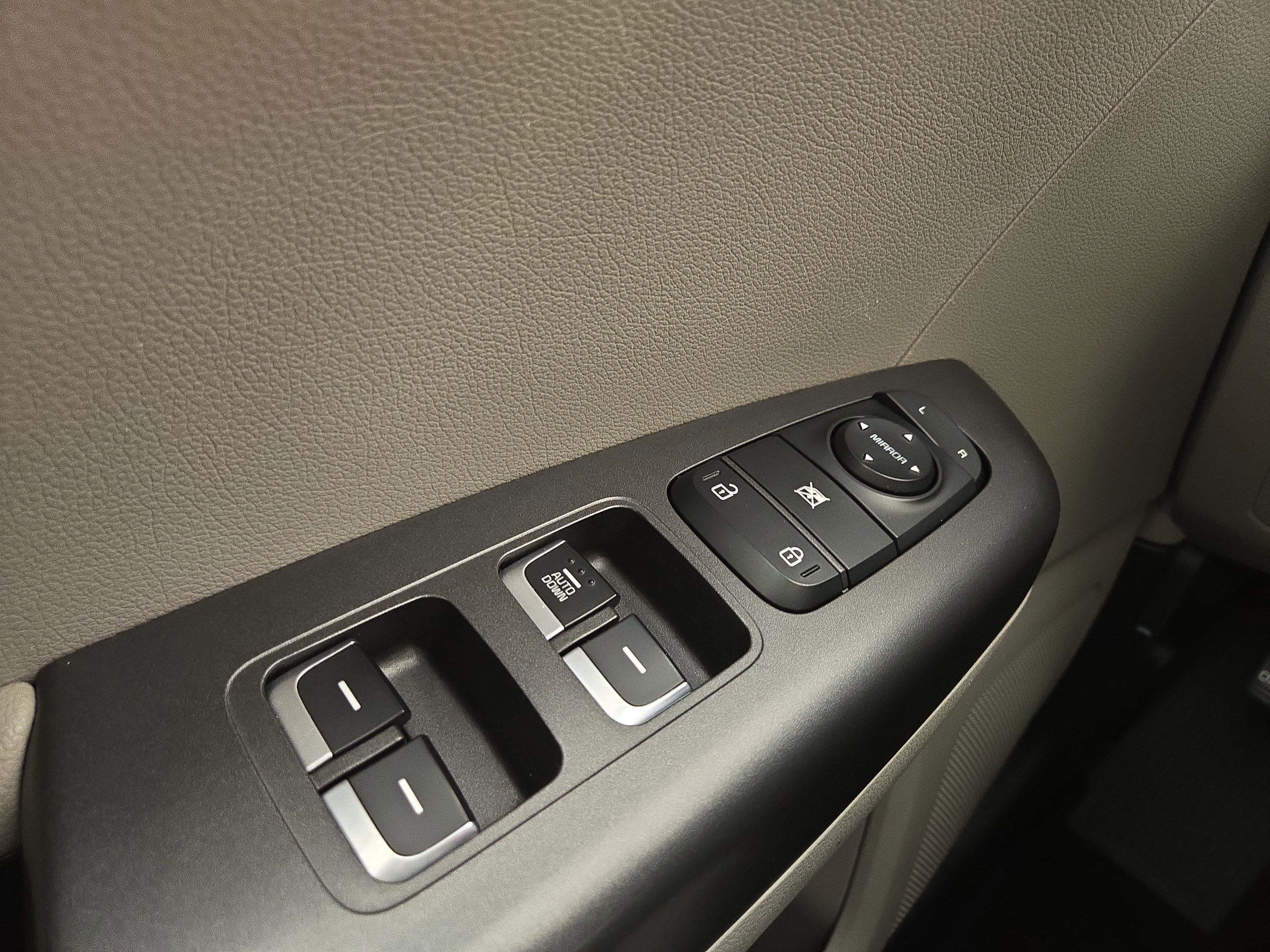 Used 2020 Kia Sportage LX image 27