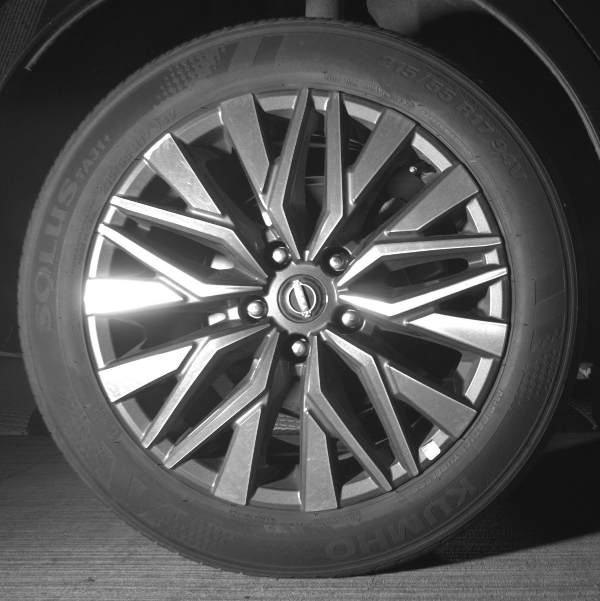 Used 2025 Nissan Altima 2.5 SV FWD image 15