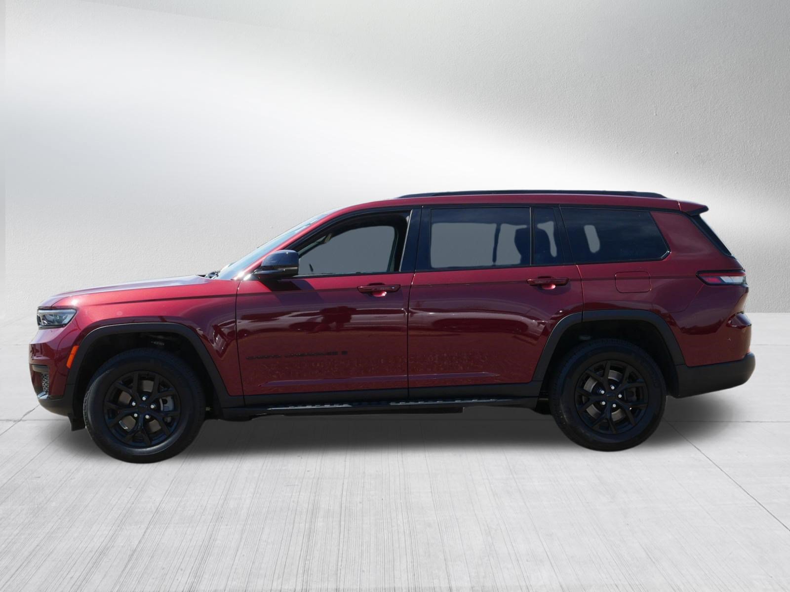 Used 2024 Jeep Grand Cherokee L Altitude AWD/4WD image 4