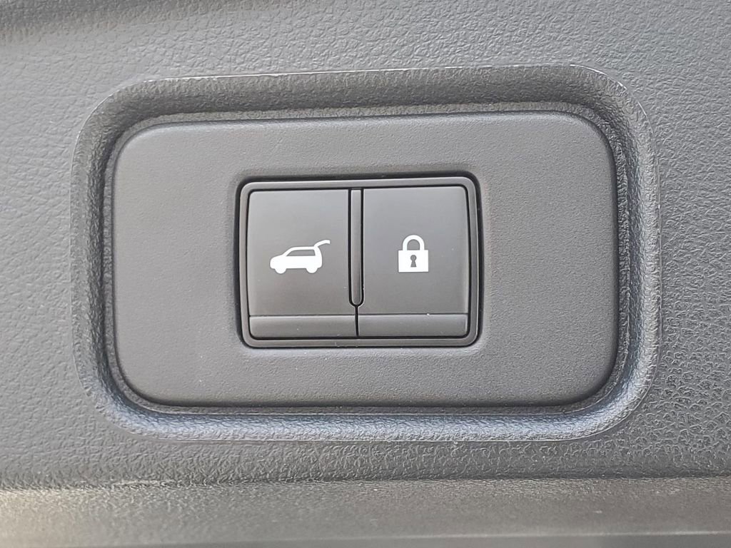 Certified 2024 Nissan Pathfinder Platinum w/ Cargo Package FWD image 13