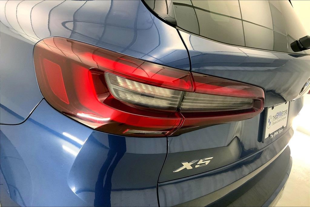 Used 2023 BMW X5 xDrive40i image 28