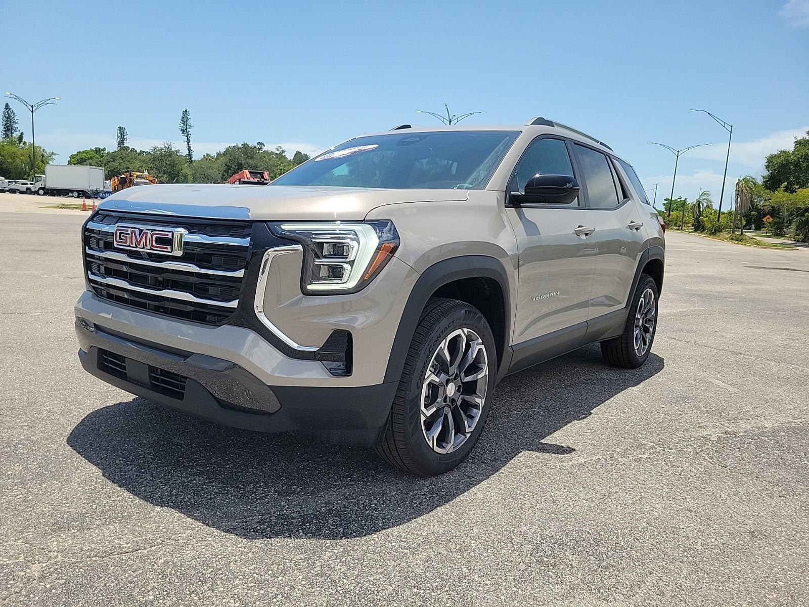 New 2027 GMC Terrain Elevation w/ Elevation Premium Package FWD image 2