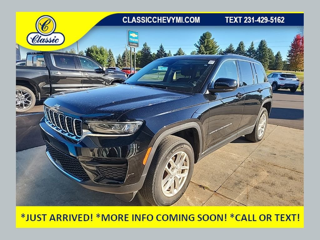 Used 2023 Jeep Grand Cherokee Laredo