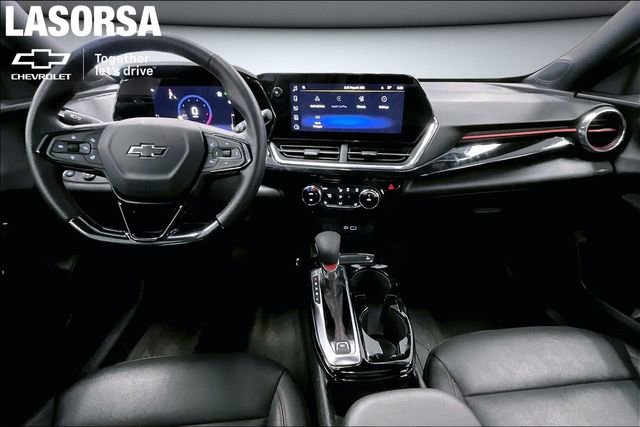 Certified 2025 Chevrolet Trax RS w/ Sunroof Package FWD image 16