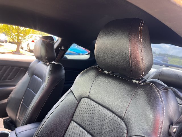Used 2022 Ford Mustang Premium RWD image 12