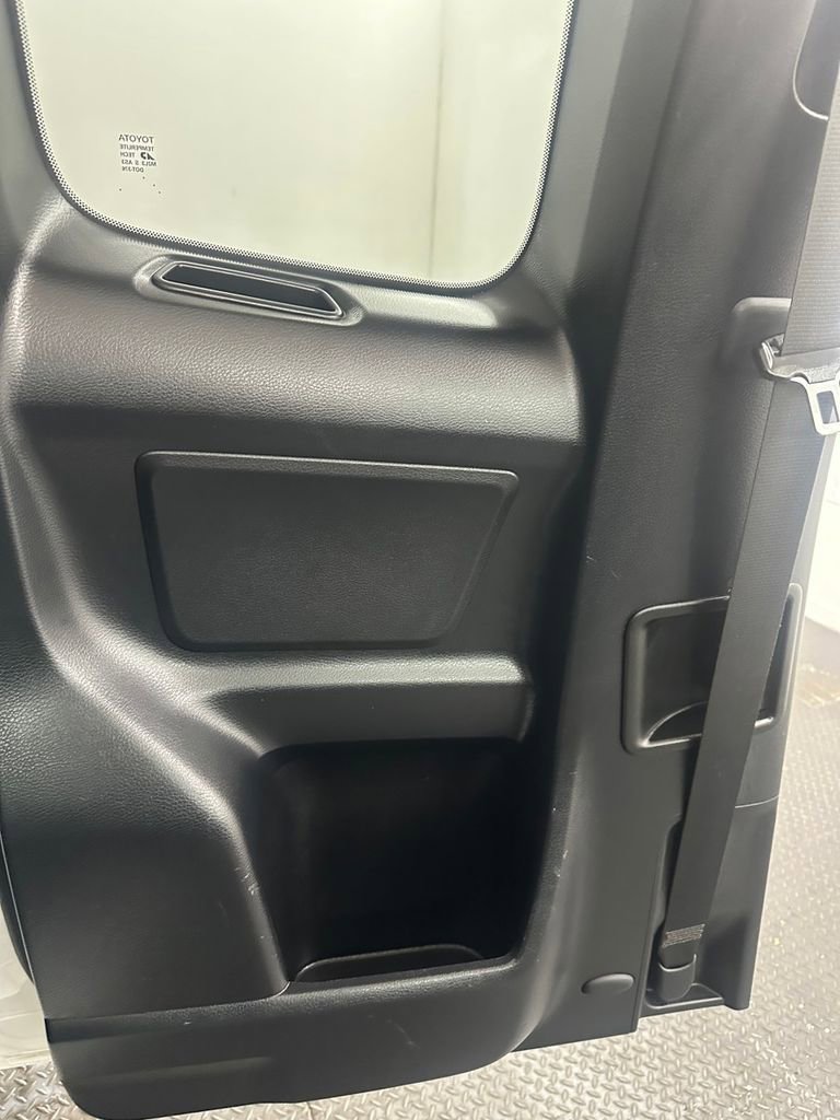 Used 2022 Toyota Tacoma SR image 12