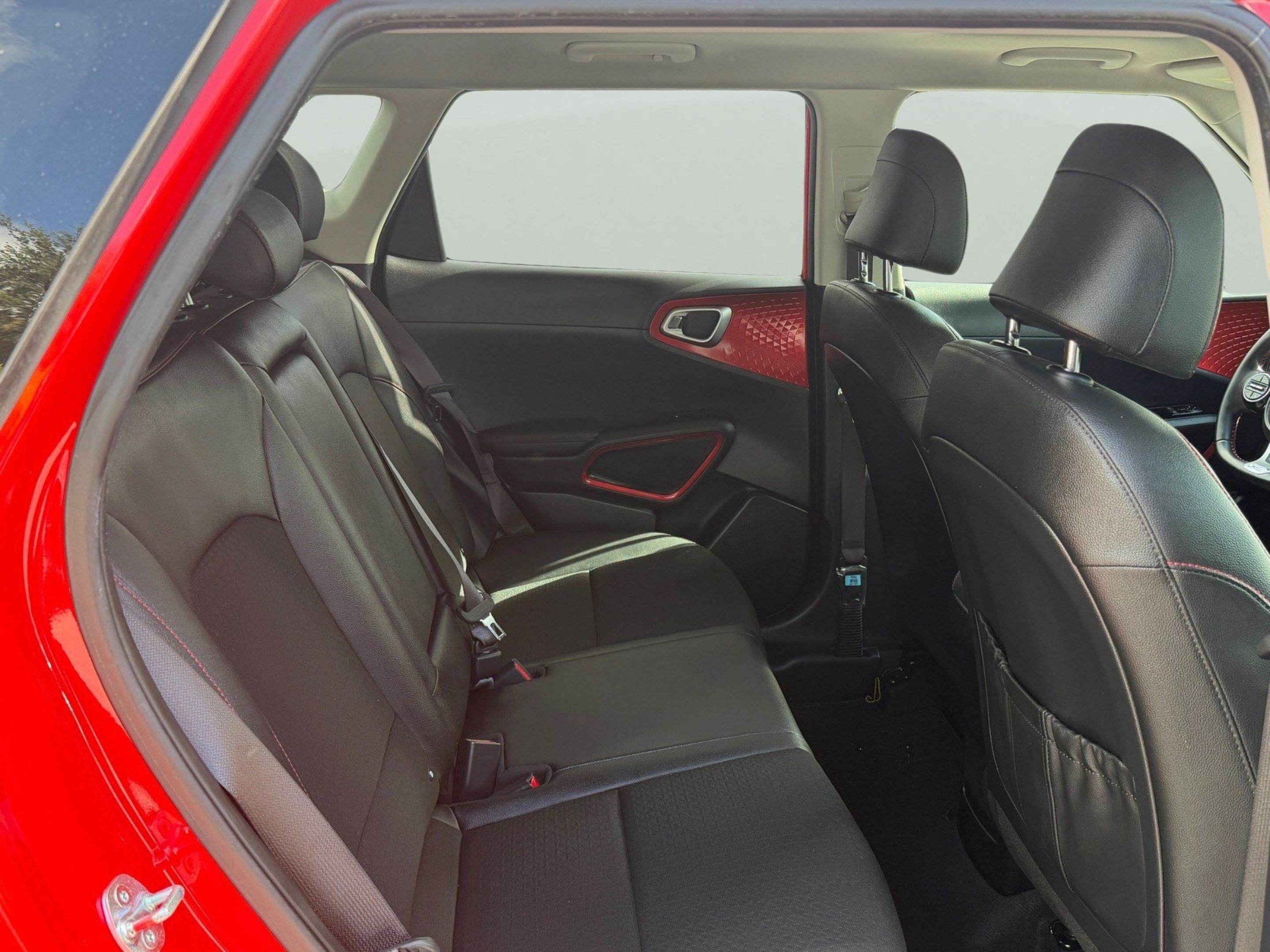 Certified 2024 Kia Soul GT-Line w/ Option Group 020 FWD image 27