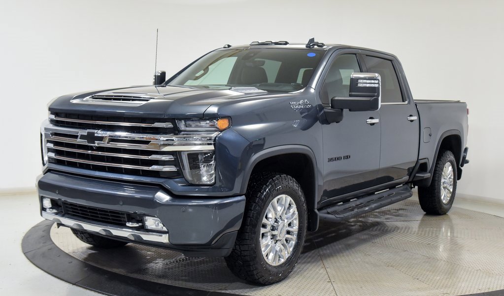 Used 2020 Chevrolet Silverado 3500 High Country w/ LPO, Dark Essentials Package image 6