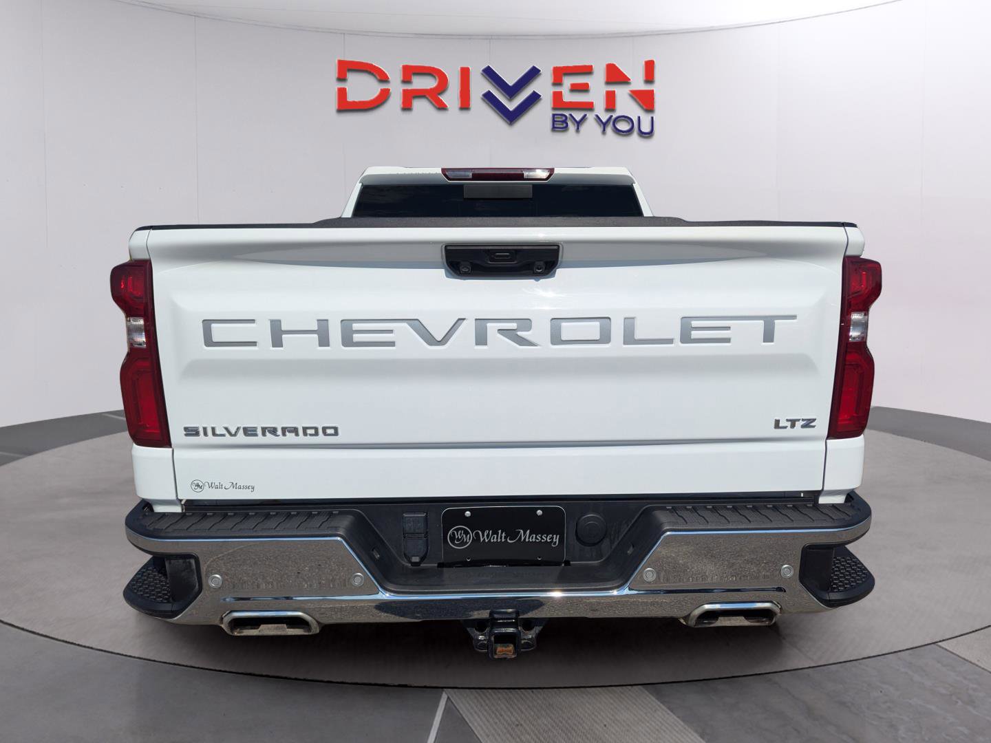 Used 2024 Chevrolet Silverado 1500 LTZ w/ LTZ Convenience Package II image 4