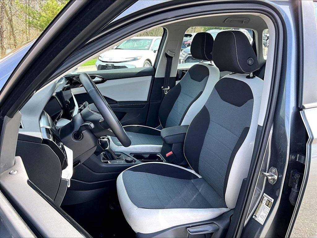 Used 2025 Volkswagen Taos S AWD/4WD image 10