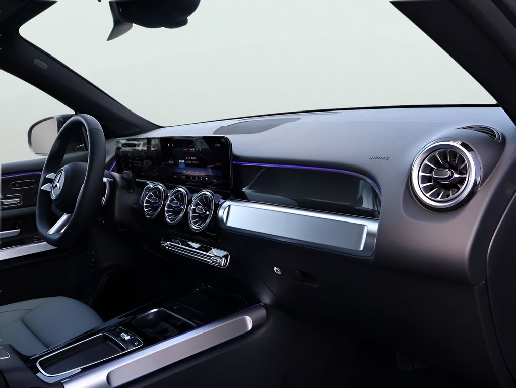 New 2026 Mercedes-Benz GLB 250 4MATIC image 11