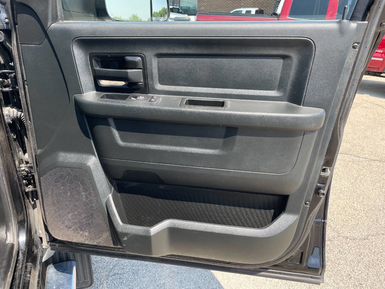 Used 2020 RAM 5500 Tradesman w/ Chrome Appearance Group image 28