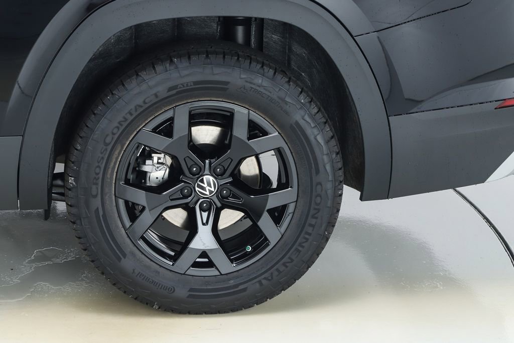 New 2026 Volkswagen Atlas Peak Edition image 6