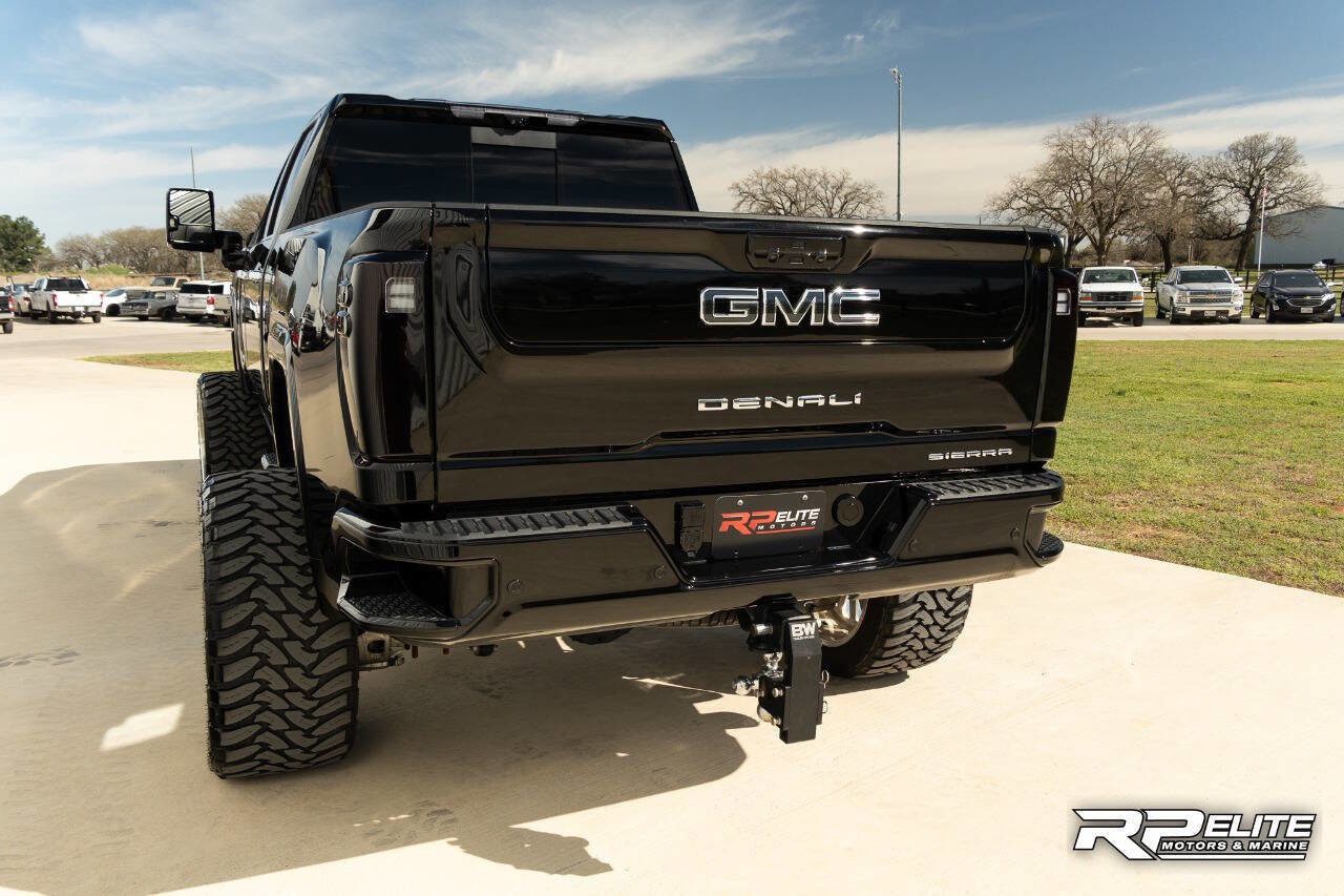 Used 2025 GMC Sierra 2500 Denali Ultimate image 6