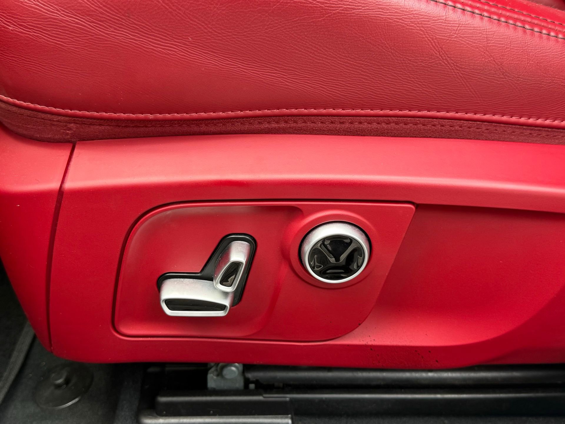 Used 2022 Maserati Levante GT image 40