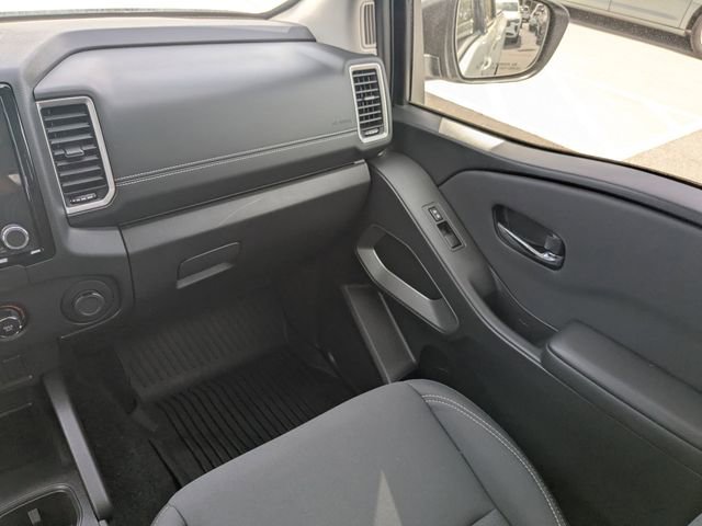 Used 2024 Nissan Frontier SV w/ Technology Package image 69