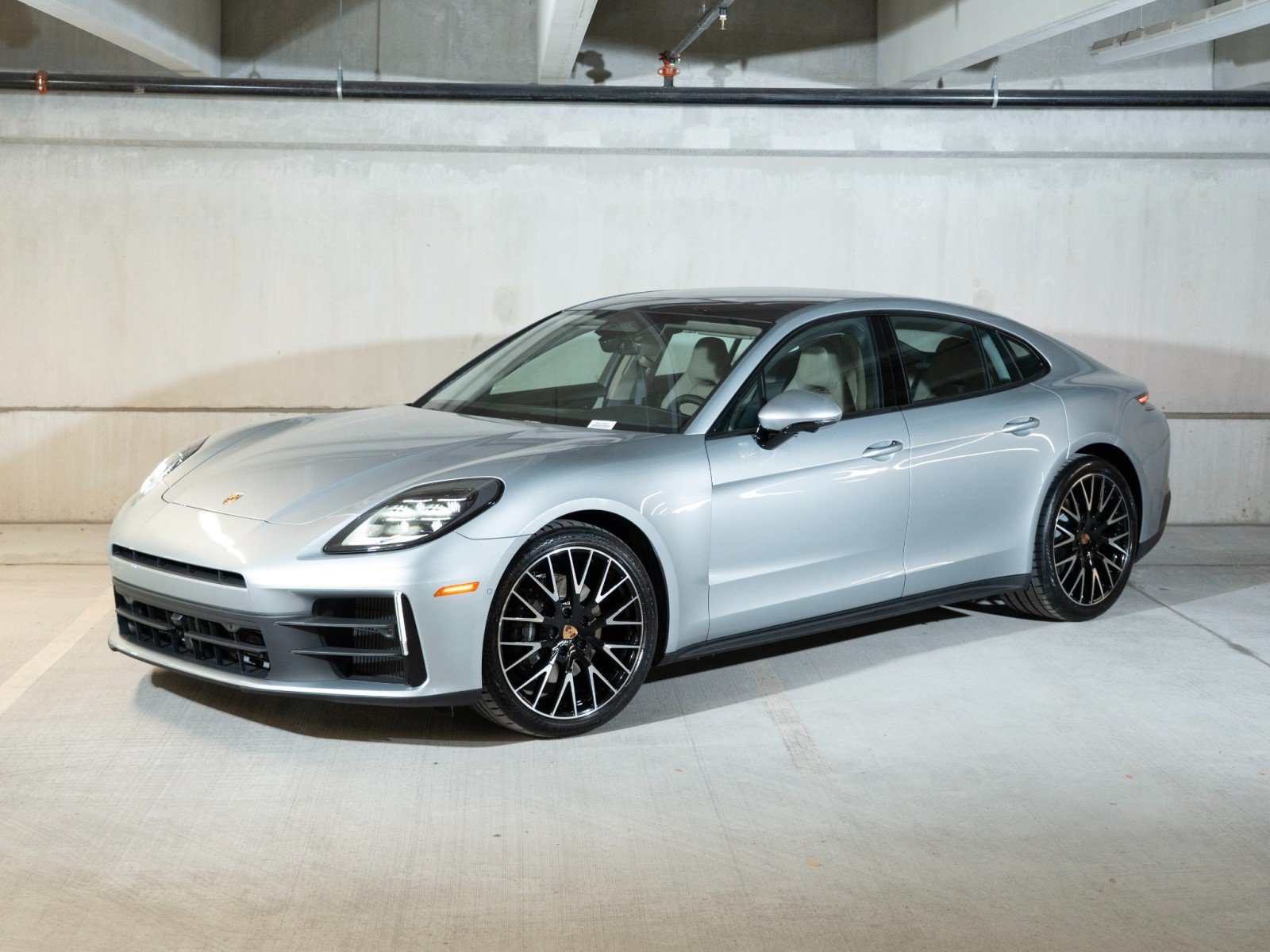 New 2026 Porsche Panamera image 1