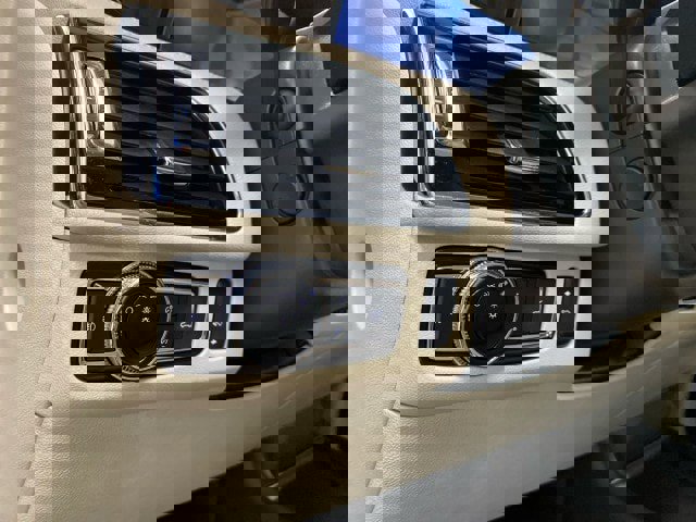 Used 2019 Lincoln Navigator Reserve image 17