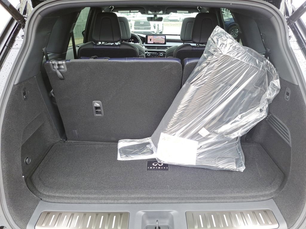 New 2026 INFINITI QX60 Sport w/ Dark Cargo Package image 19