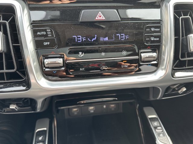 Used 2023 Kia Sorento SX Prestige image 15