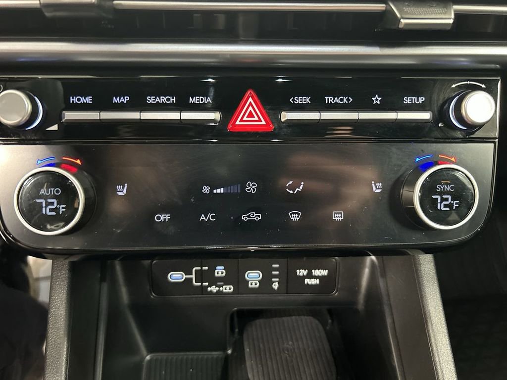 Used 2025 Hyundai Santa Cruz SEL AWD/4WD image 18