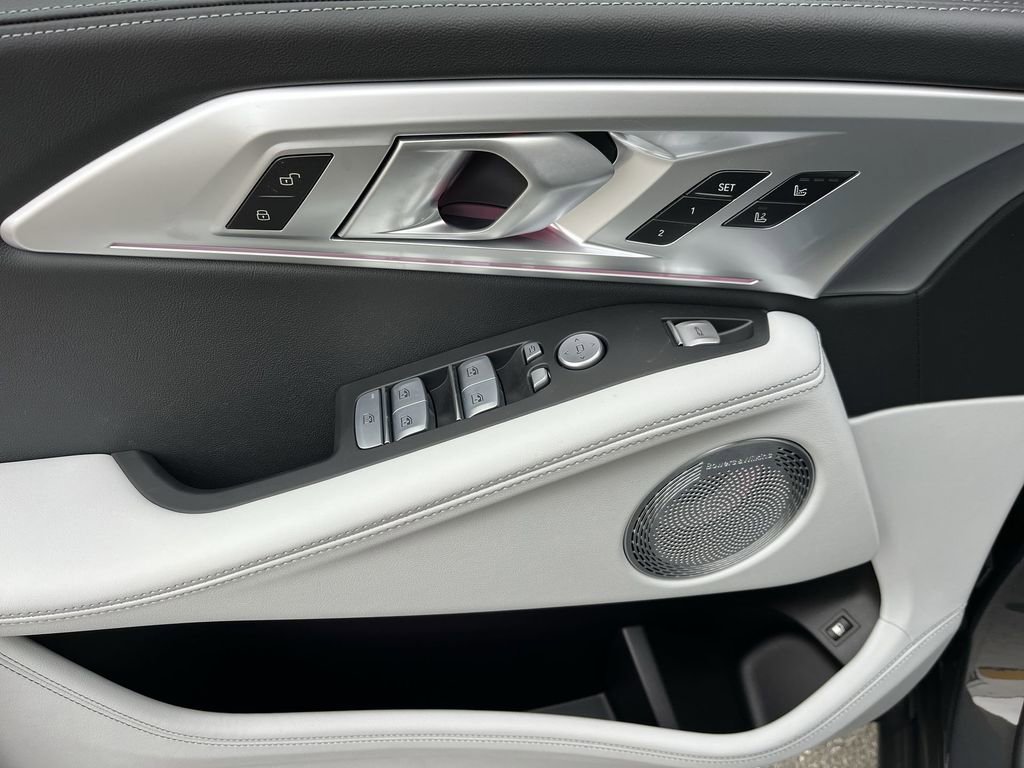 New 2026 BMW XM Label Red image 13