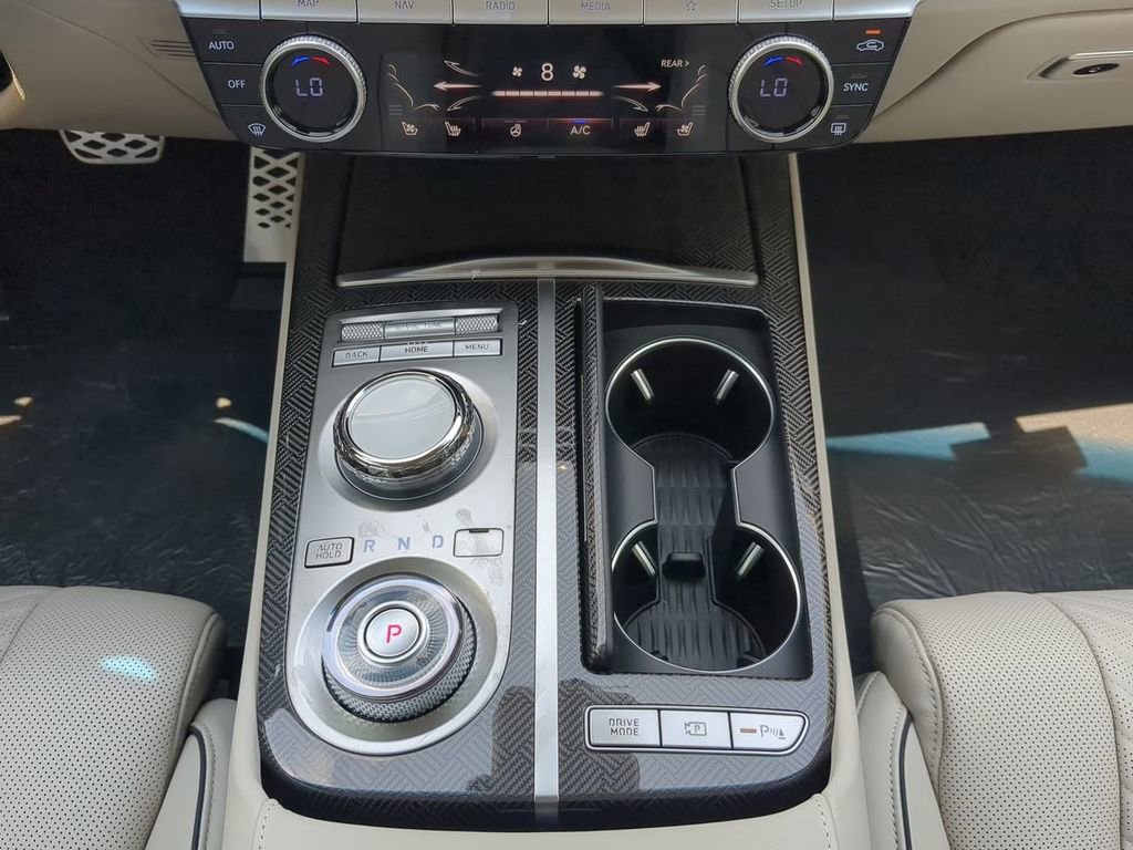 Used 2024 Genesis G80 3.5T Sport image 17