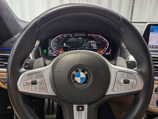 Used 2021 BMW 750i xDrive w/ Luxury Rear Seating Package image 23