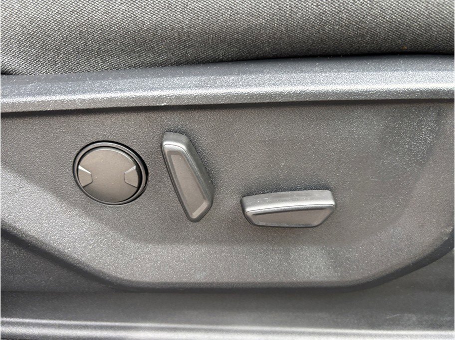 Used 2024 Ford F150 XLT w/ Equipment Group 302A MID image 46