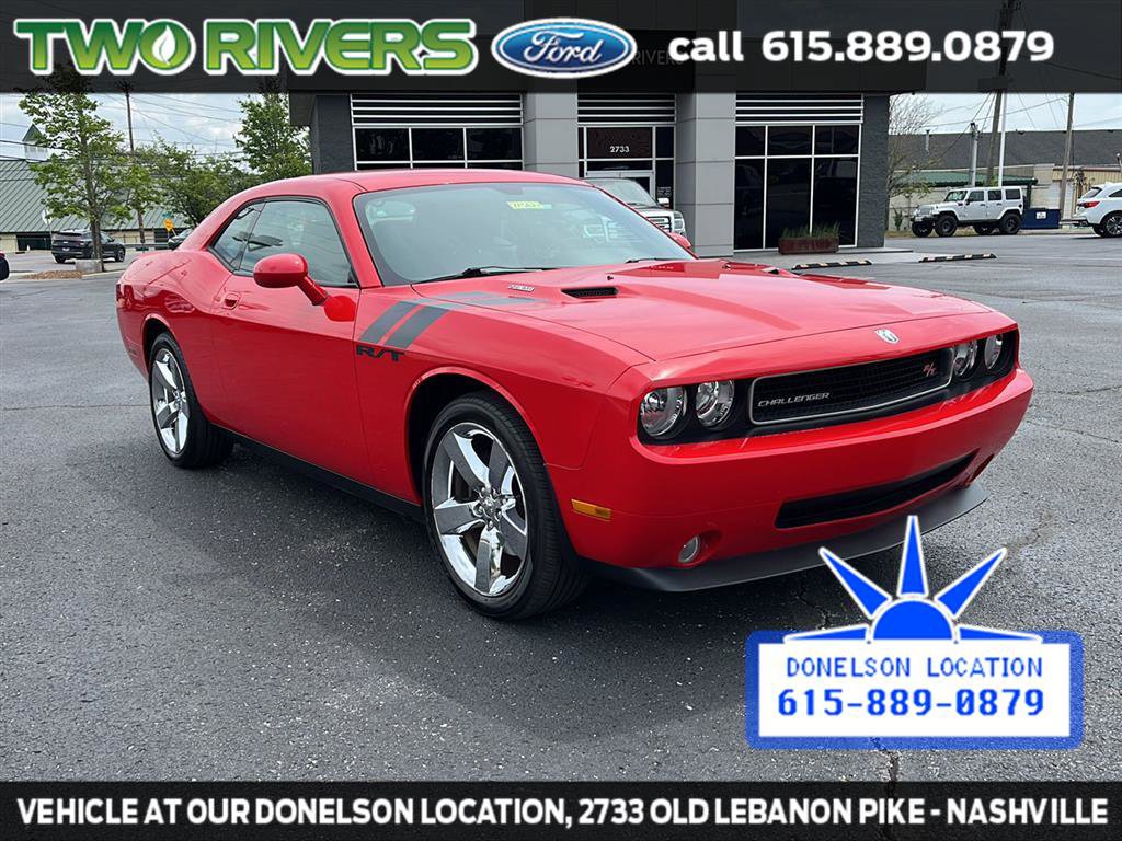 Used 2010 Dodge Challenger R/T RWD image 2