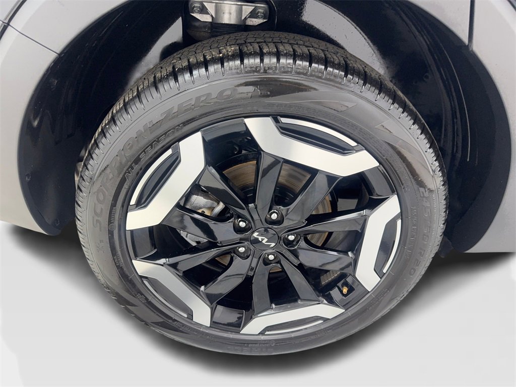 Used 2025 Kia Telluride EX w/ EX Captain's Chair Package image 89