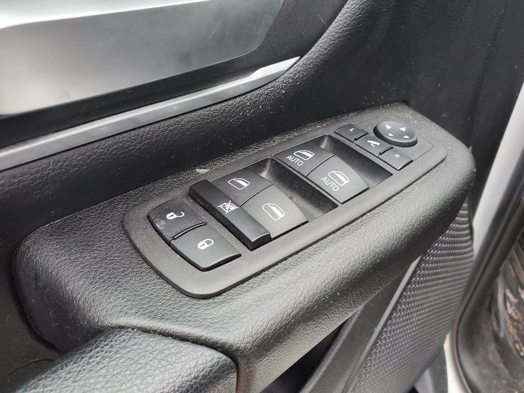 Used 2023 RAM 1500 Big Horn AWD/4WD image 16