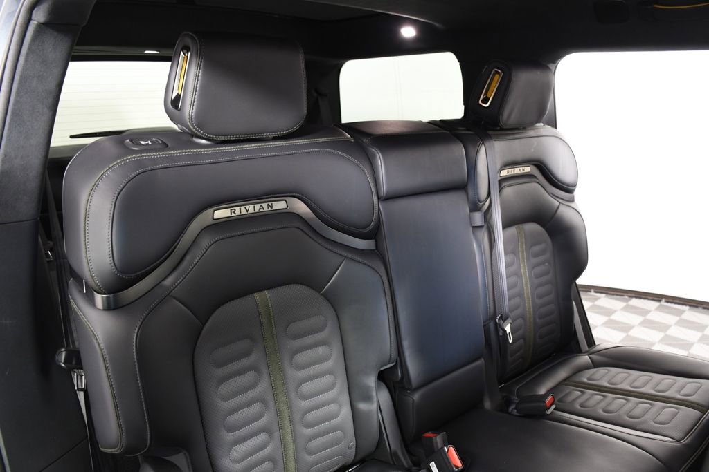 Used 2024 Rivian R1S Adventure AWD/4WD image 23