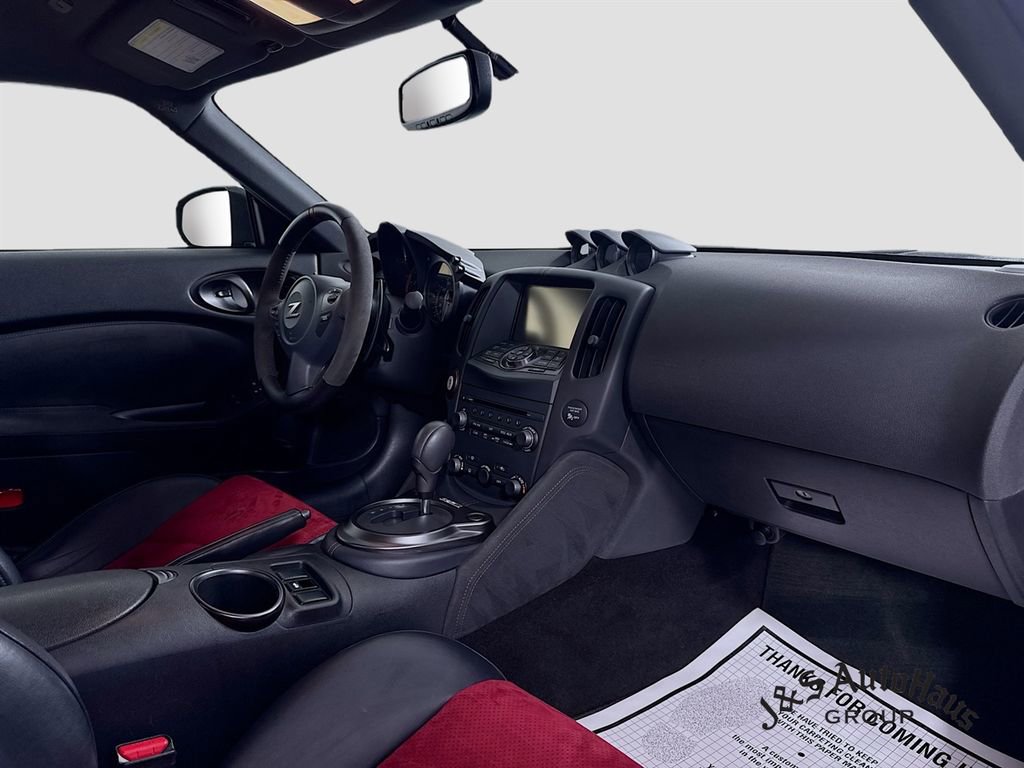 Used 2019 Nissan 370Z NISMO RWD image 36