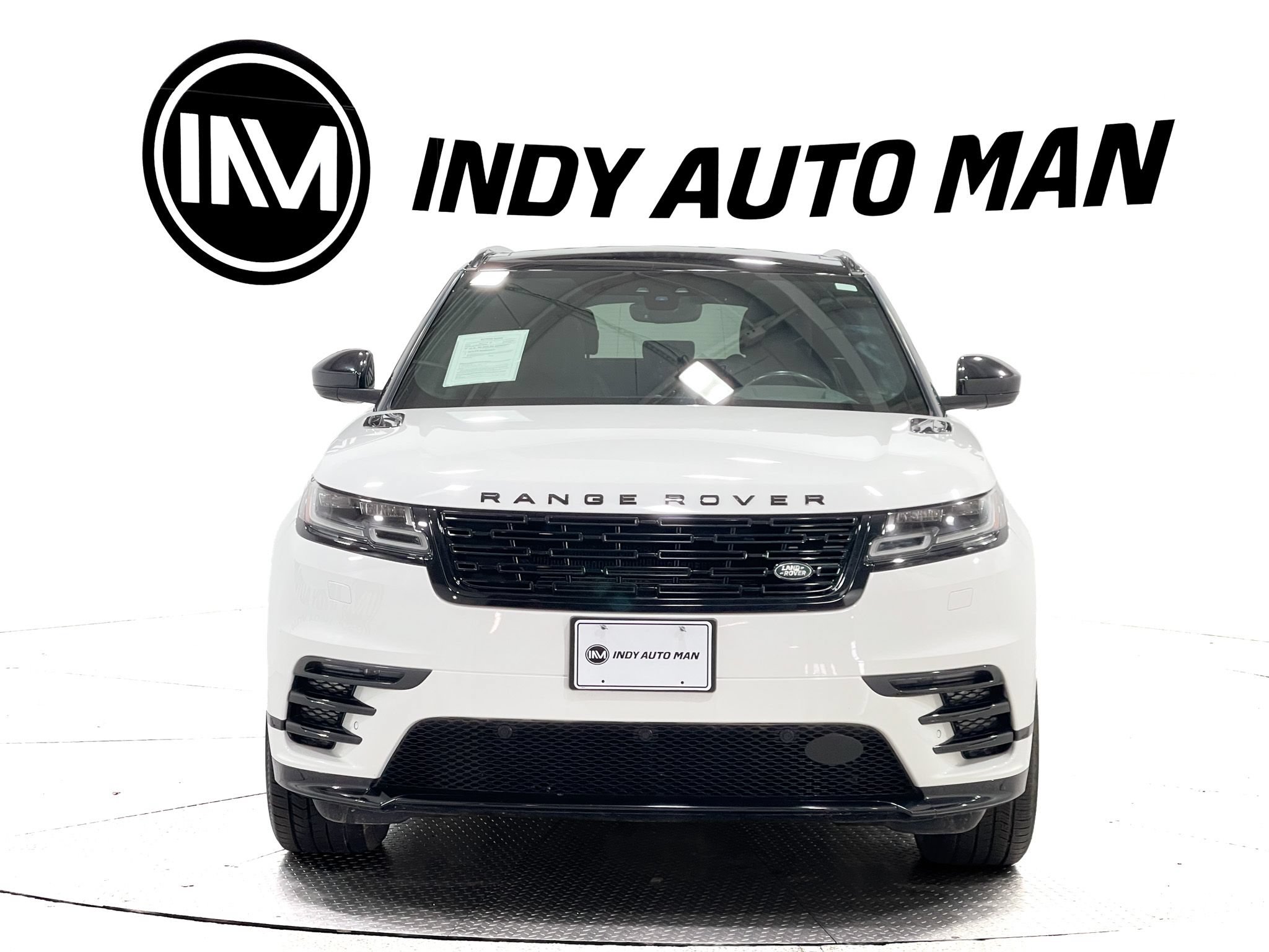 Used 2018 Land Rover Range Rover Velar R-Dynamic HSE AWD/4WD image 9