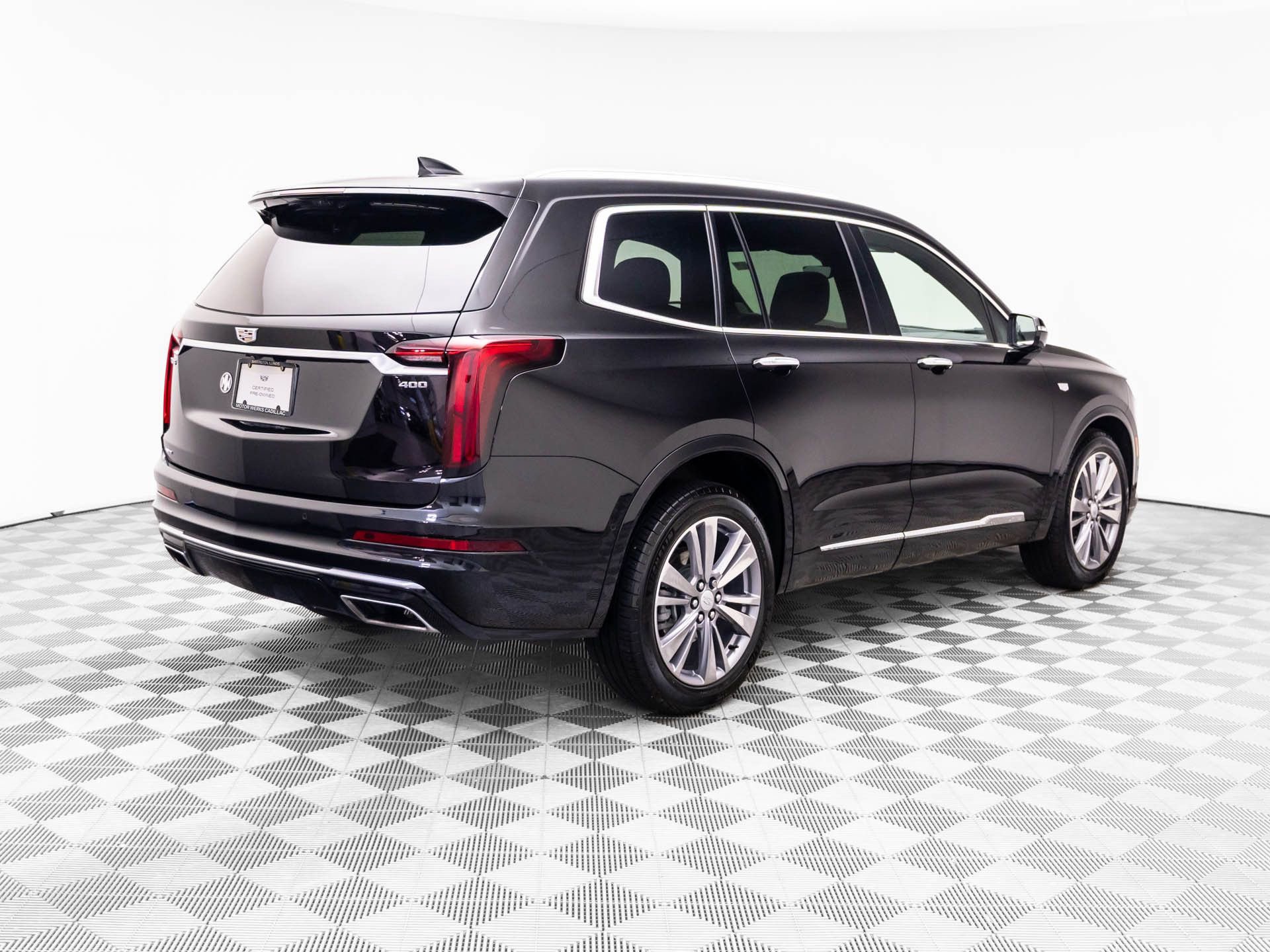Certified 2025 Cadillac XT6 Premium Luxury w/ Platinum Package image 6
