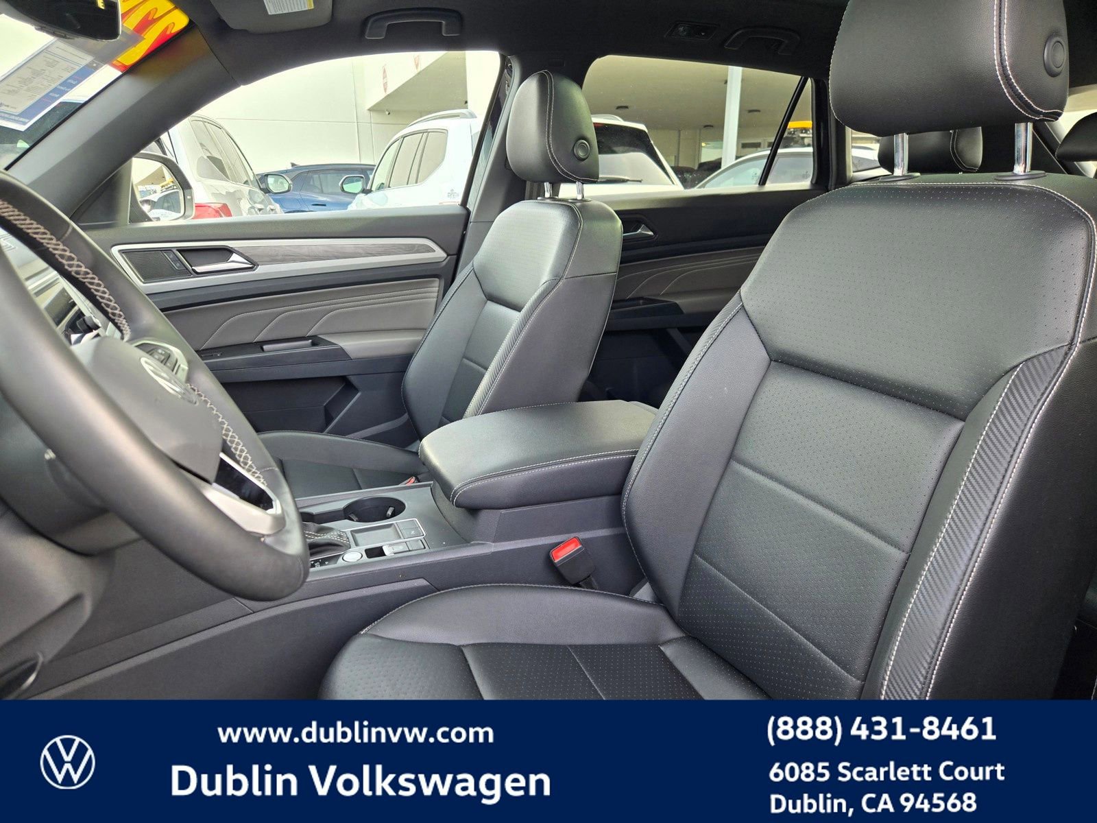 Used 2021 Volkswagen Atlas Cross Sport SE w/ Panoramic Sunroof Package image 17
