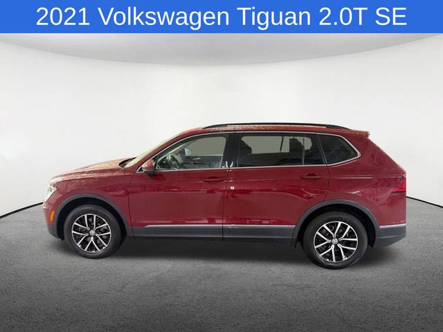 Used 2021 Volkswagen Tiguan SE w/ Panoramic Sunroof Package AWD/4WD image 13