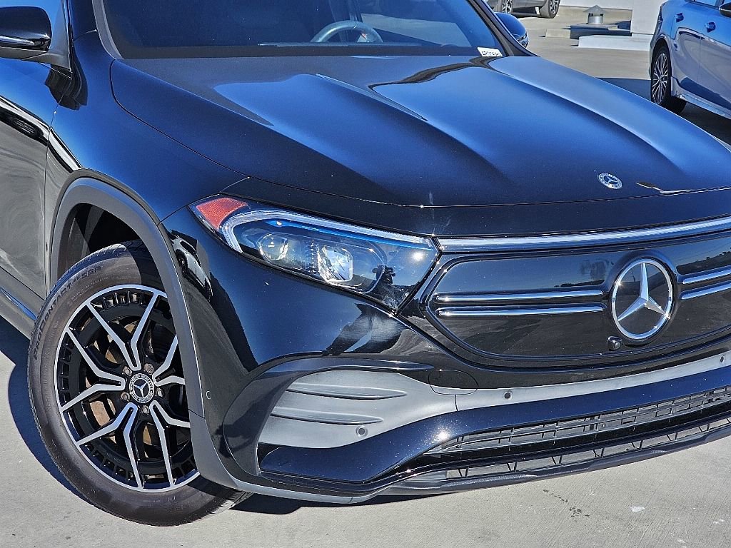 Used 2023 Mercedes-Benz EQB 300 4MATIC image 5