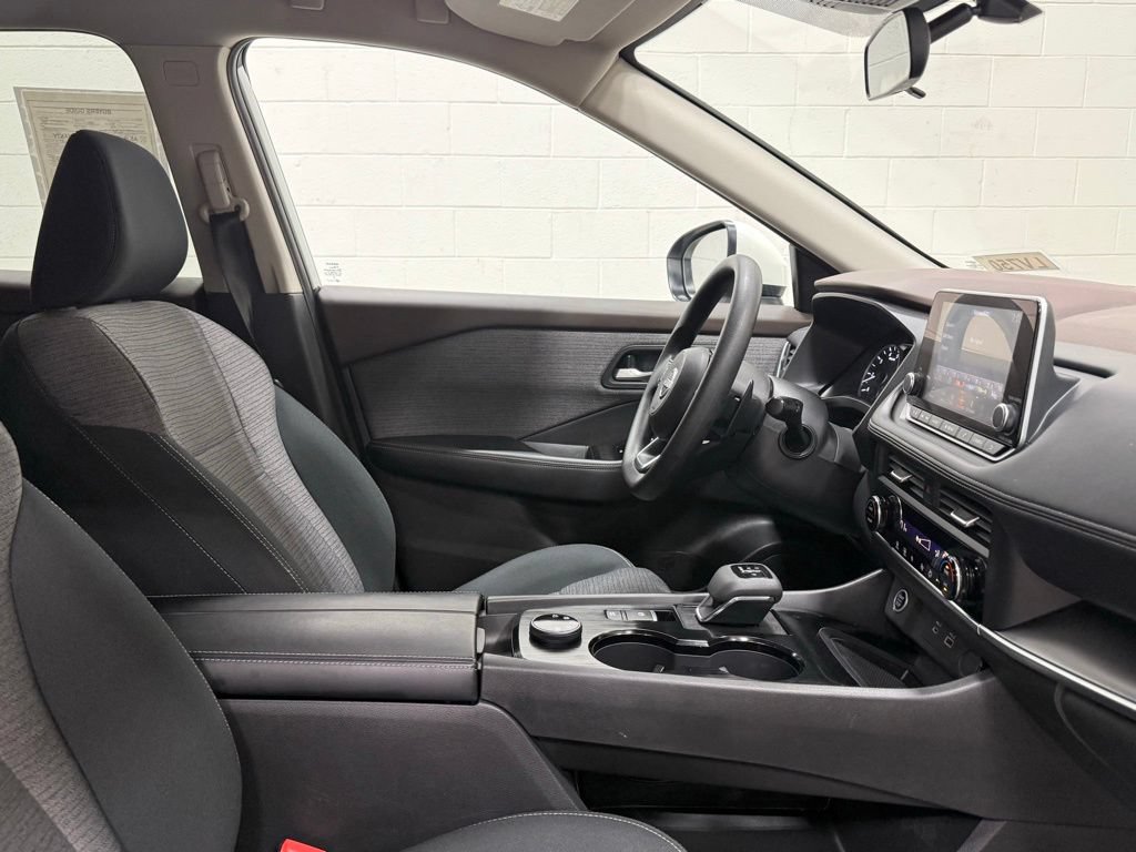 Used 2023 Nissan Rogue SV AWD/4WD image 37