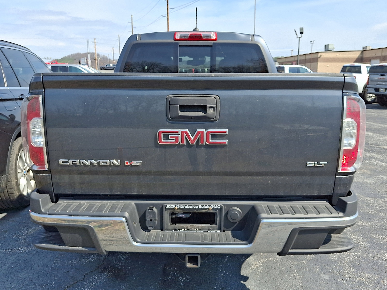 Used 2017 GMC Canyon SLT w/ Driver Alert Package image 6