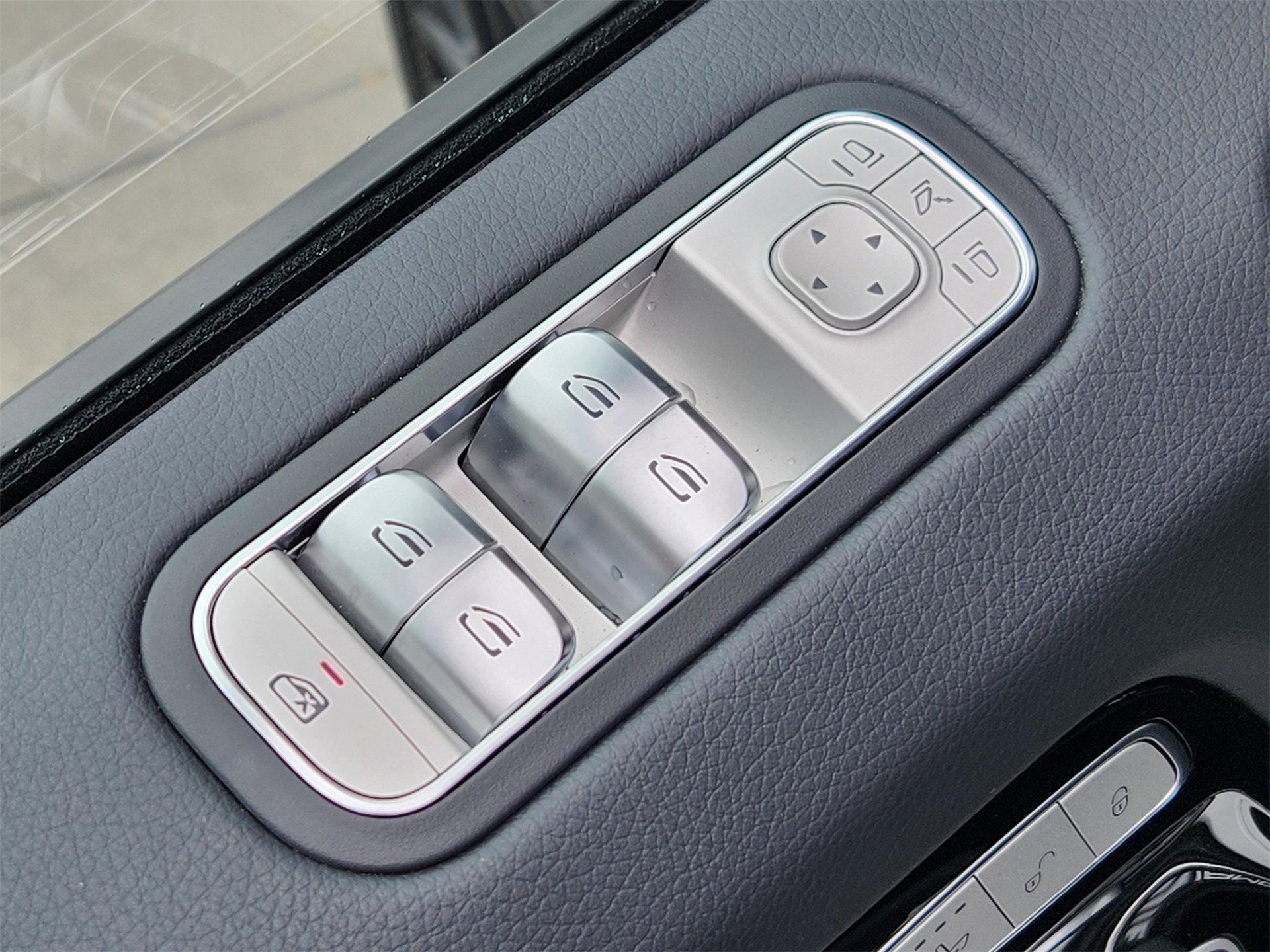 Used 2025 Mercedes-Benz G 63 AMG 4MATIC image 24